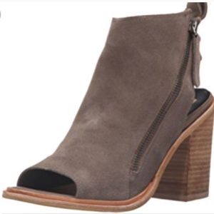 Dolce vita sage suede perry bootie